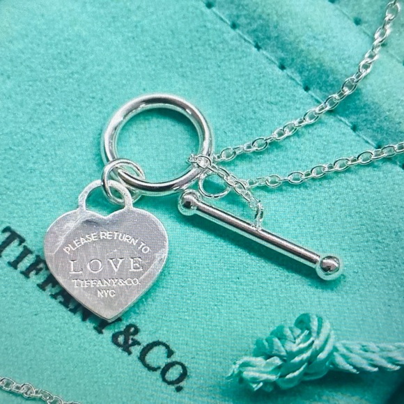 Tiffany & Co Silver Heart Toggle Necklace - Picture 2 of 4